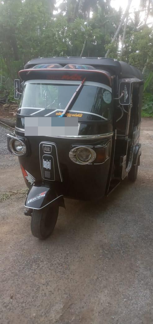 Bajaj Three Wheel 2011 - பயன்படுத்தப்பட்டது முச்சக்கர வண்டி sale in Sri Lanka - patpat.lk