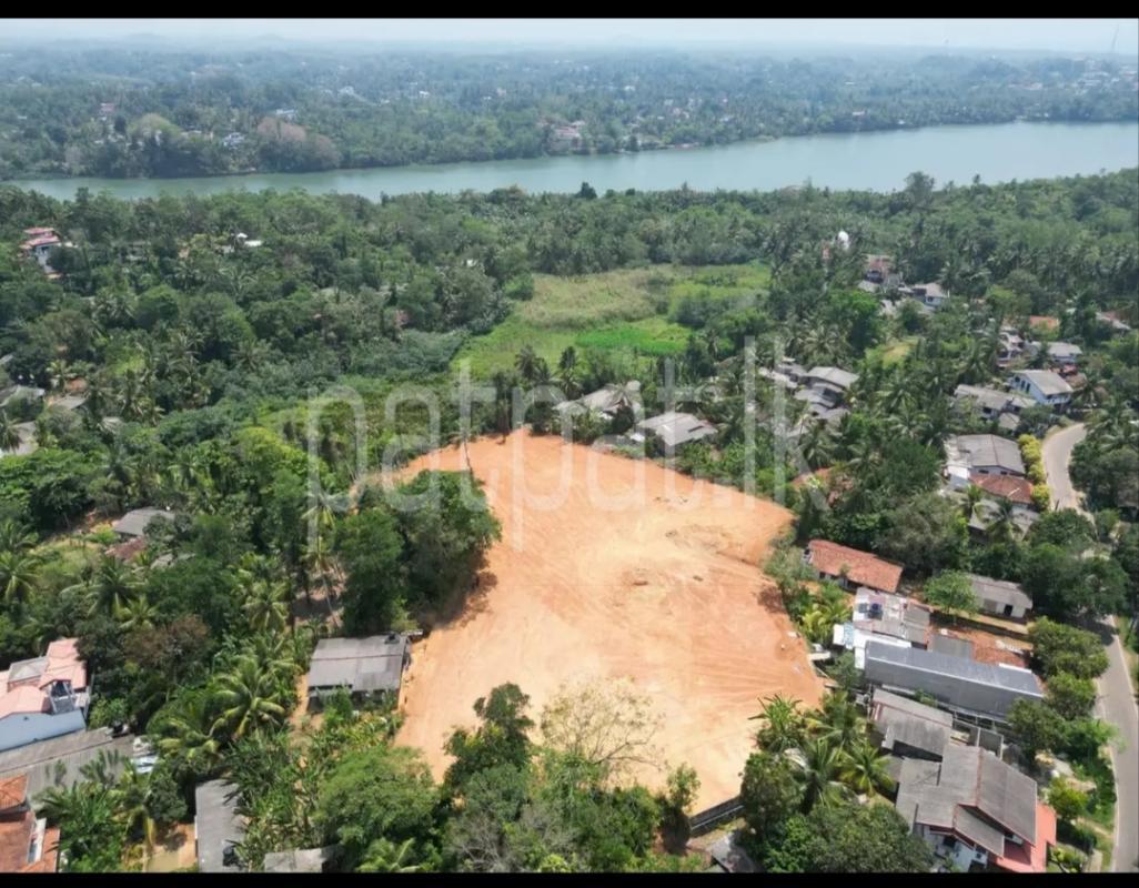 Residential Land for Sale in Kalutara