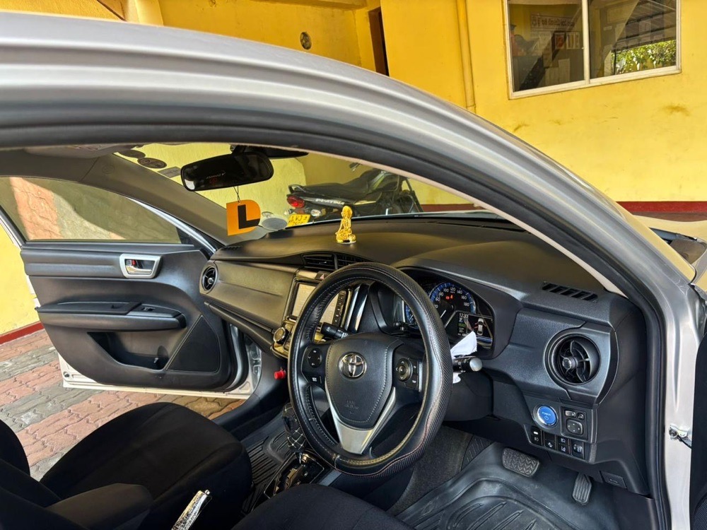 Toyota Axio 2017 - Used Car sale in Sri Lanka - patpat.lk