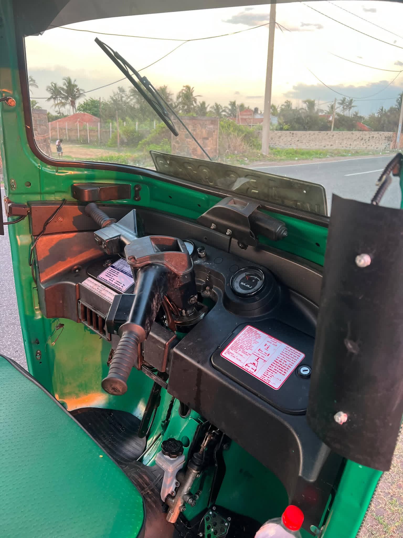 Bajaj Three Wheel 2019 - பயன்படுத்தப்பட்டது முச்சக்கர வண்டி sale in Sri Lanka - patpat.lk