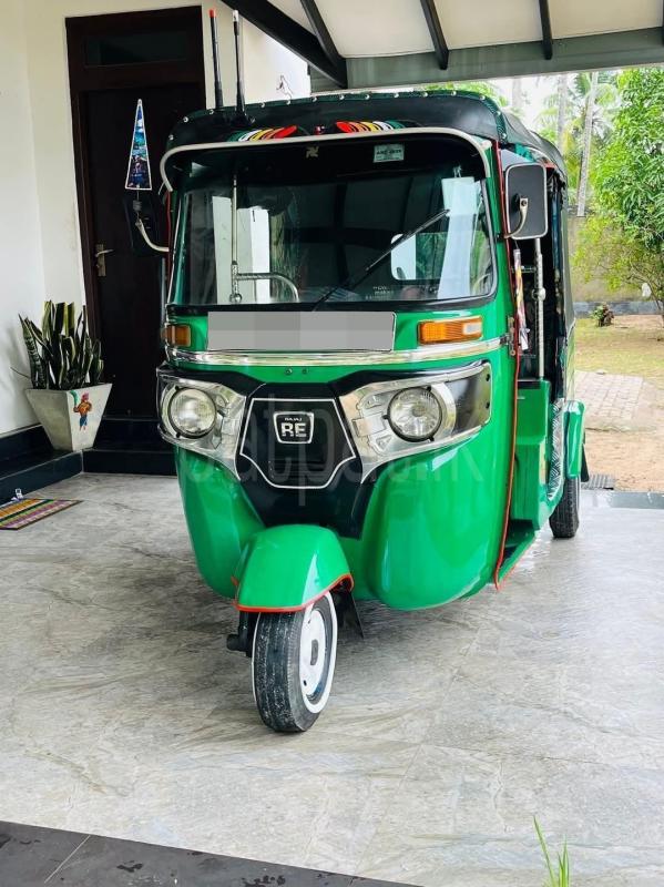 Bajaj Three Wheel 2015 - பயன்படுத்தப்பட்டது முச்சக்கர வண்டி sale in Sri Lanka - patpat.lk