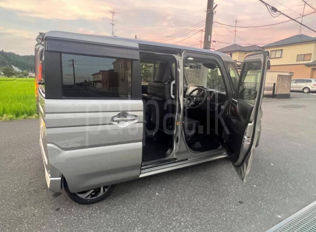 Advertisement image 4