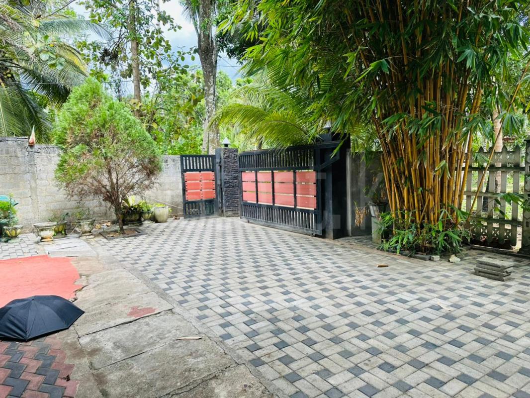 House for Sale in Ridigama