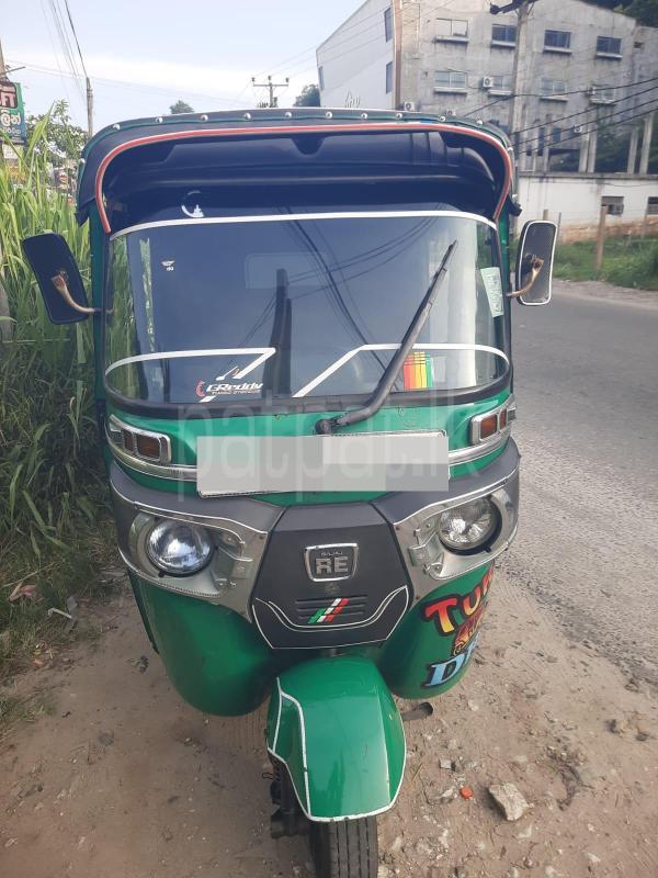 Bajaj 4 stroke 2015 - Used Three wheeler sale in Sri Lanka - patpat.lk