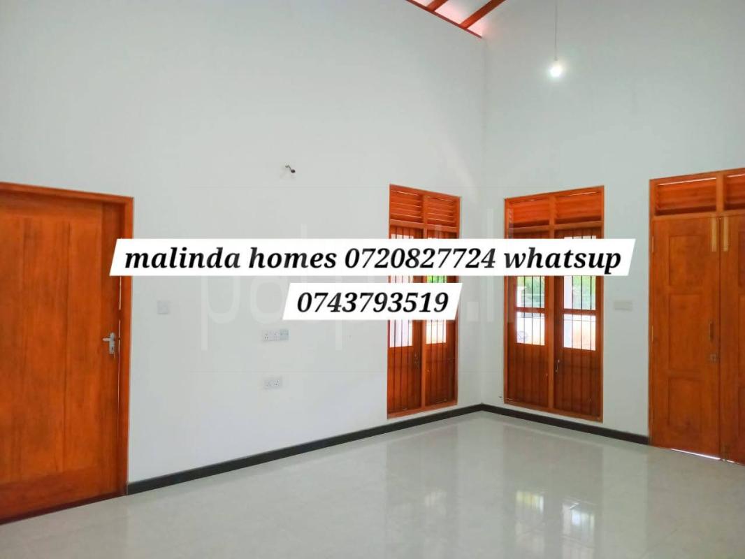 House for Sale in Weliveriya ads-image-1