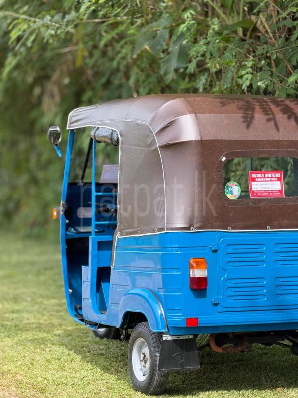 Bajaj 2 stroke 2004 - Used Three wheeler sale in Sri Lanka - patpat.lk