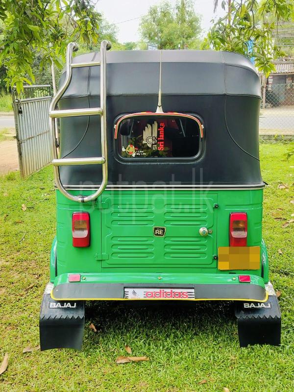Bajaj Three Wheel 2015 - பயன்படுத்தப்பட்டது முச்சக்கர வண்டி sale in Sri Lanka - patpat.lk