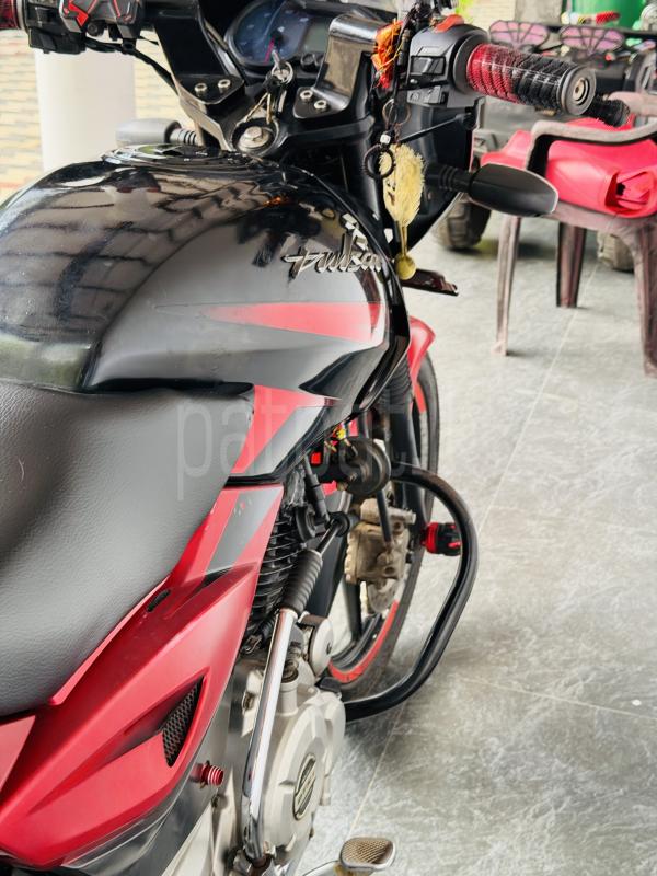 Bajaj Pulsar 2016 - Used Bike sale in Sri Lanka - patpat.lk