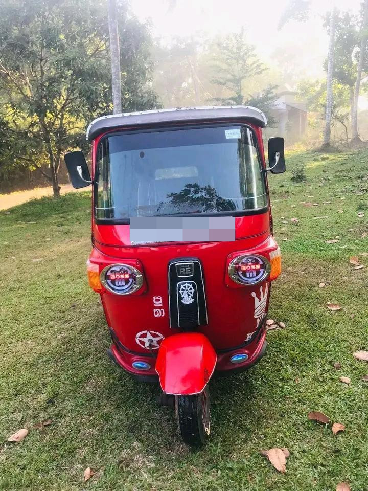 Bajaj Three Wheel 2011 - Used Three wheeler sale in Sri Lanka - patpat.lk