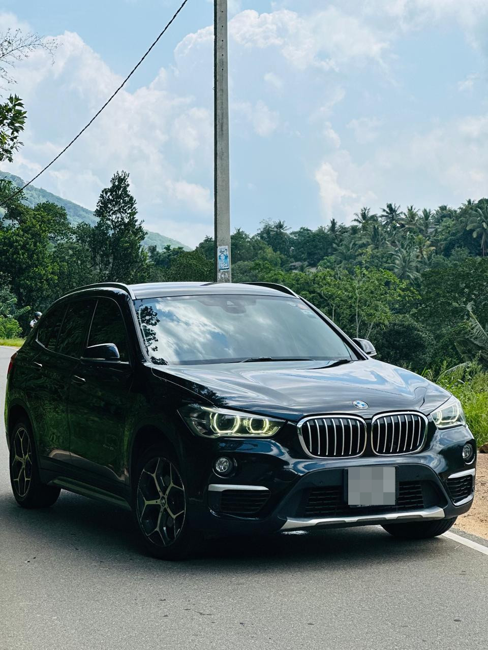BMW X Series 2017 - பயன்படுத்தப்பட்டது SUV sale in Sri Lanka - patpat.lk