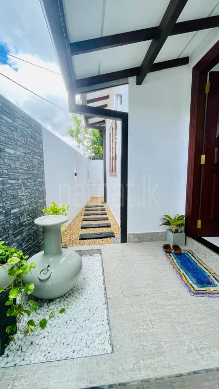 House for Sale in Athurugiriya
