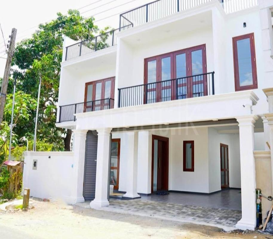House for Sale in Ragama ads-image-1