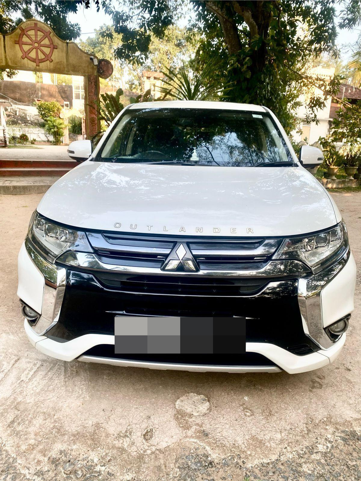Mitsubishi Outlander 2015 ads-image-1