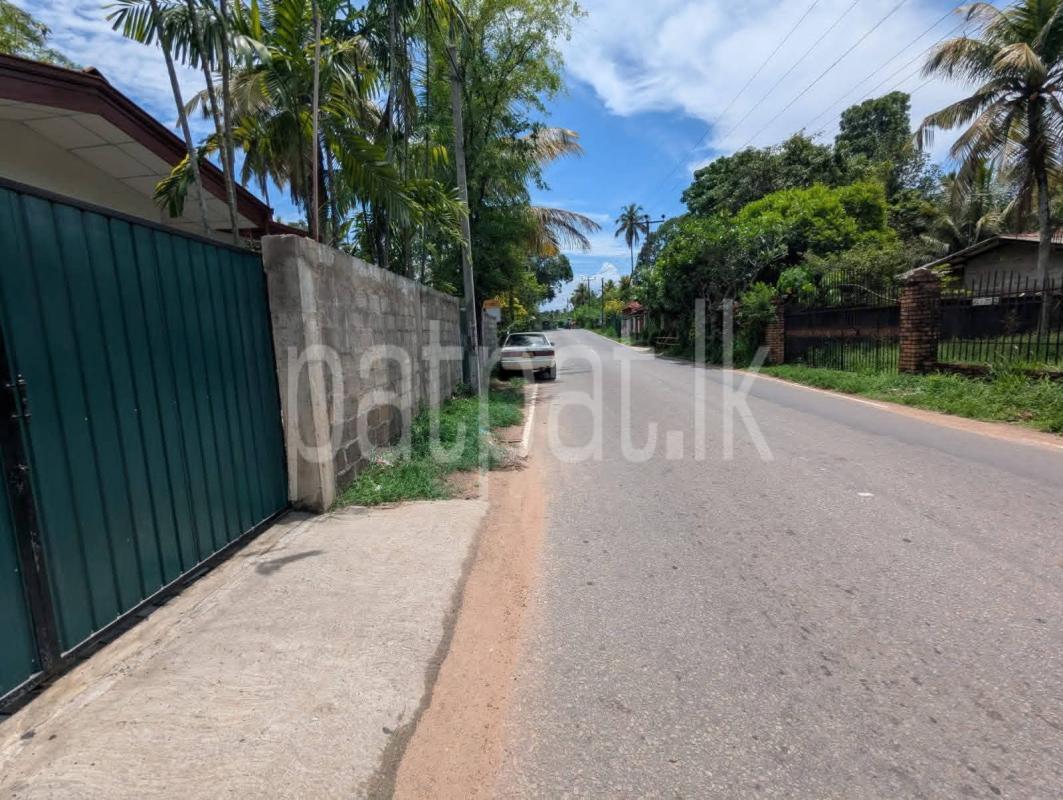 House for Sale in Veyangoda