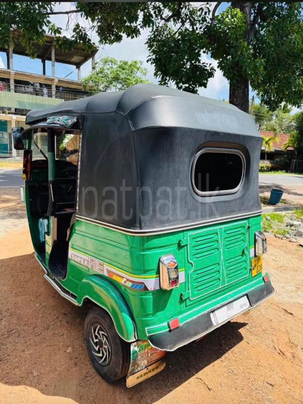 Bajaj 4 stroke 2011 - பயன்படுத்தப்பட்டது முச்சக்கர வண்டி sale in Sri Lanka - patpat.lk