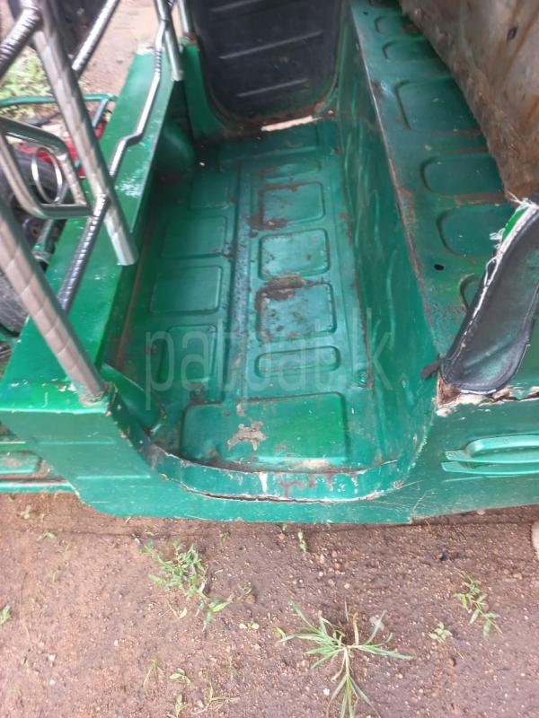 Advertisement image 6