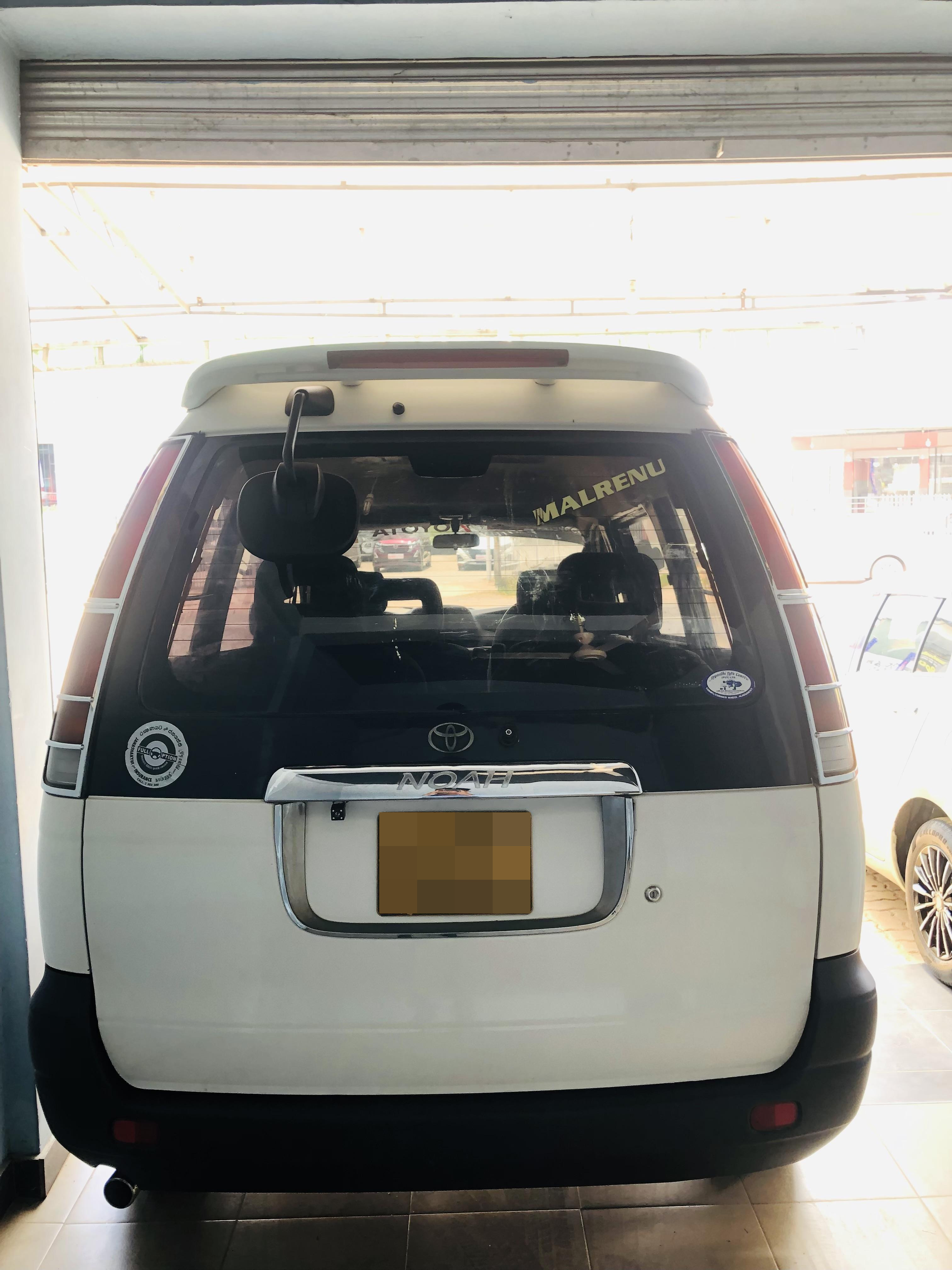 Toyota Noah 1999 - Used Van sale in Sri Lanka - patpat.lk