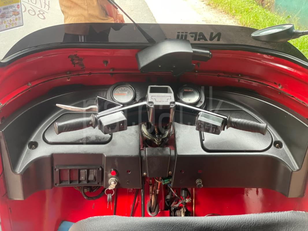 Bajaj 4 stroke 2012 - பயன்படுத்தப்பட்டது முச்சக்கர வண்டி sale in Sri Lanka - patpat.lk