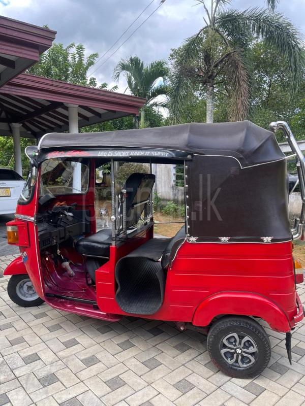 Bajaj 4 stroke 2011 - பயன்படுத்தப்பட்டது முச்சக்கர வண்டி sale in Sri Lanka - patpat.lk