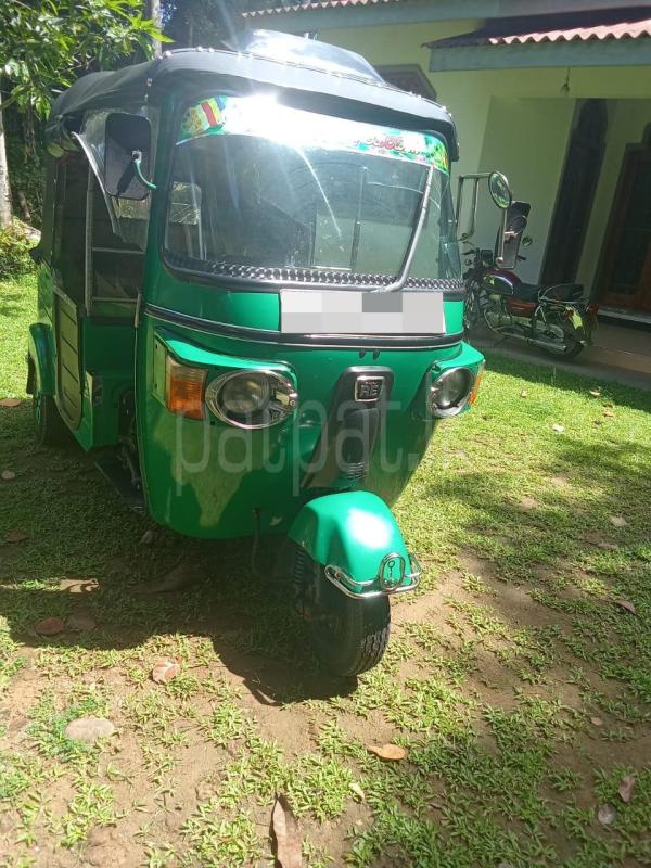 Bajaj 4 stroke 2011 - பயன்படுத்தப்பட்டது முச்சக்கர வண்டி sale in Sri Lanka - patpat.lk