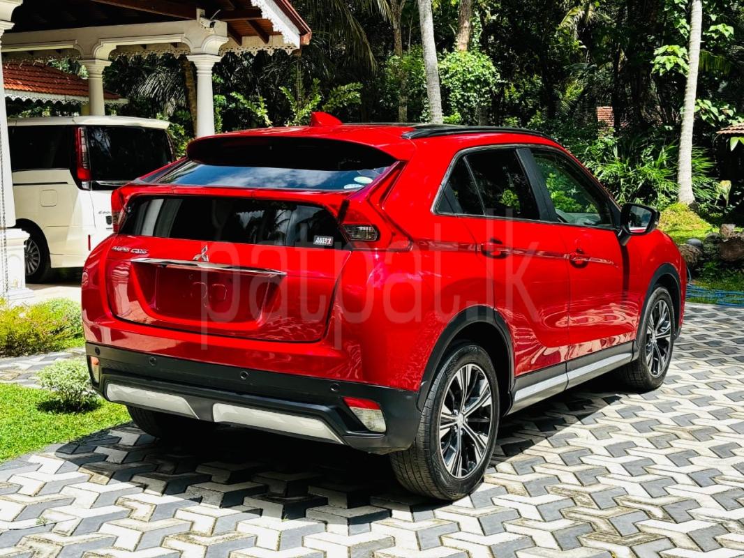 Mitsubishi Eclipse Cross 2018 - භාවිතා කරන ලද SUV රථය sale in Sri Lanka - patpat.lk