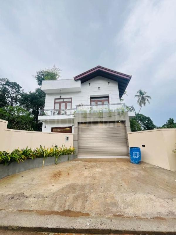 House for Sale in Pannipitiya