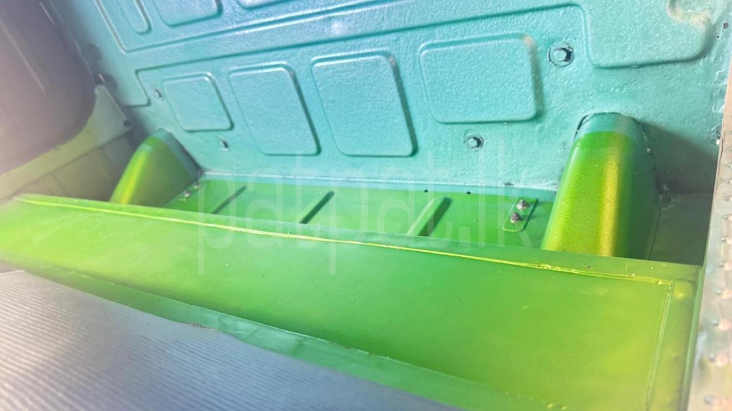 Bajaj Three Wheel 2015 - பயன்படுத்தப்பட்டது முச்சக்கர வண்டி sale in Sri Lanka - patpat.lk