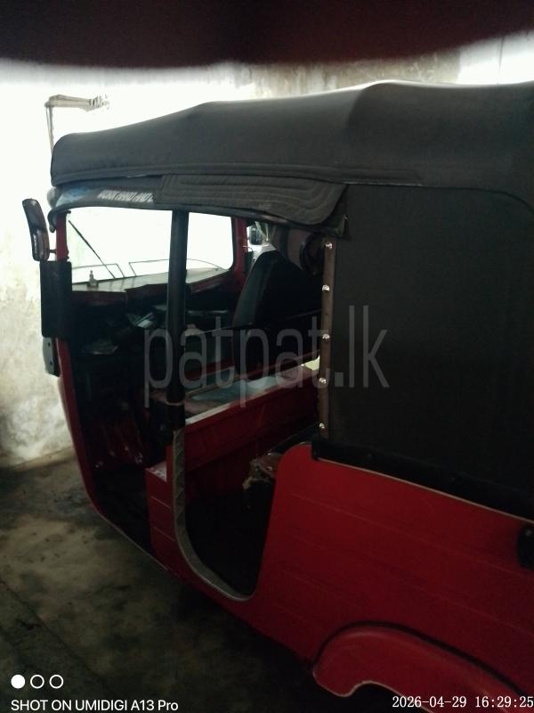 Bajaj Three Wheel 2014 - பயன்படுத்தப்பட்டது முச்சக்கர வண்டி sale in Sri Lanka - patpat.lk