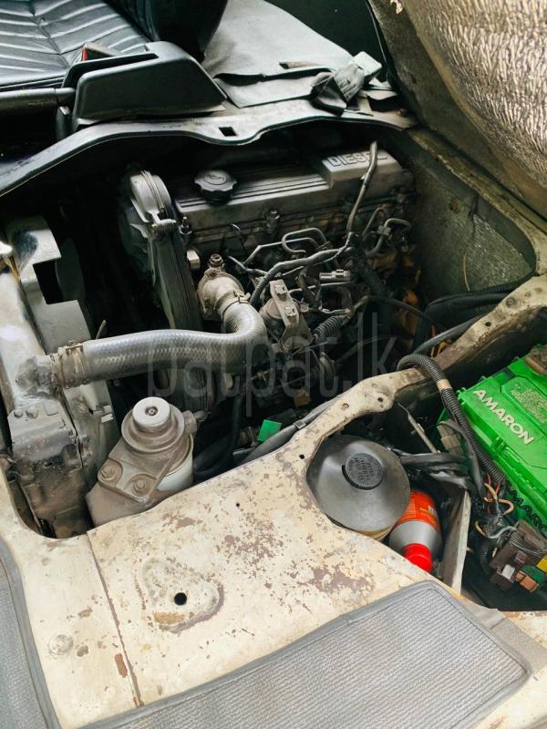 Nissan Vanette 1998 - பயன்படுத்தப்பட்டது வேன் sale in Sri Lanka - patpat.lk