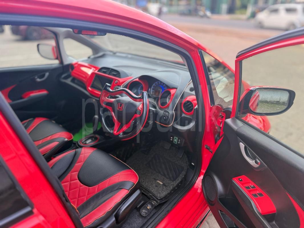Honda Fit 2011 - பயன்படுத்தப்பட்டது கார் sale in Sri Lanka - patpat.lk