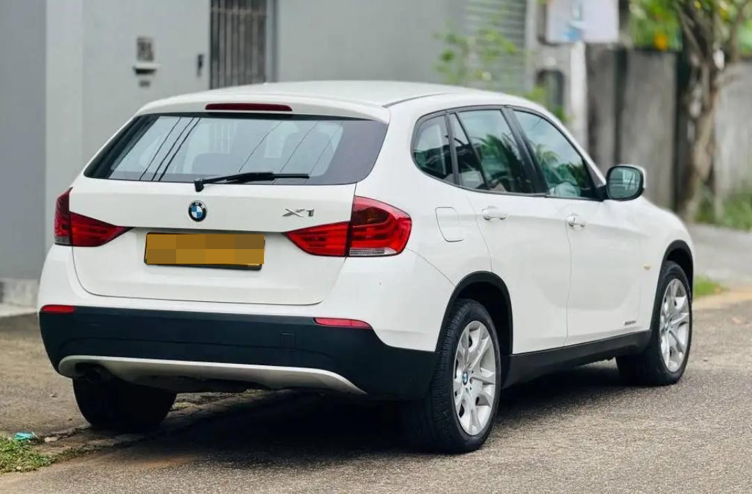 BMW X Series 2011 - பயன்படுத்தப்பட்டது SUV sale in Sri Lanka - patpat.lk