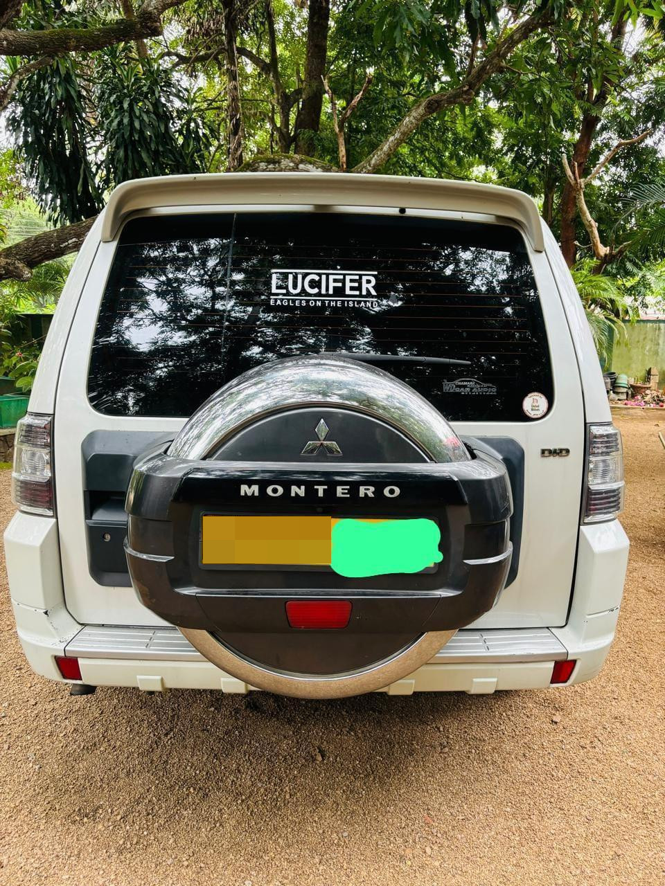 Mitsubishi Montero 2013 - பயன்படுத்தப்பட்டது SUV sale in Sri Lanka - patpat.lk