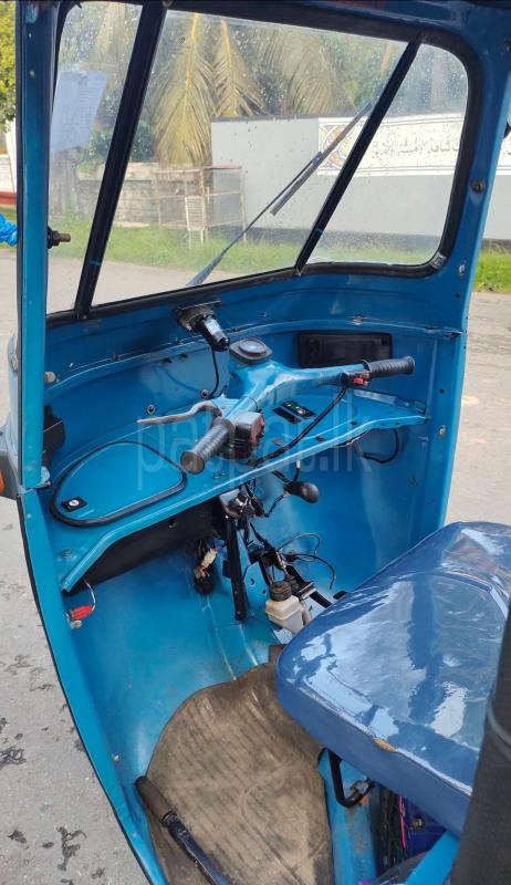 Bajaj Three Wheel 2004 - பயன்படுத்தப்பட்டது முச்சக்கர வண்டி sale in Sri Lanka - patpat.lk