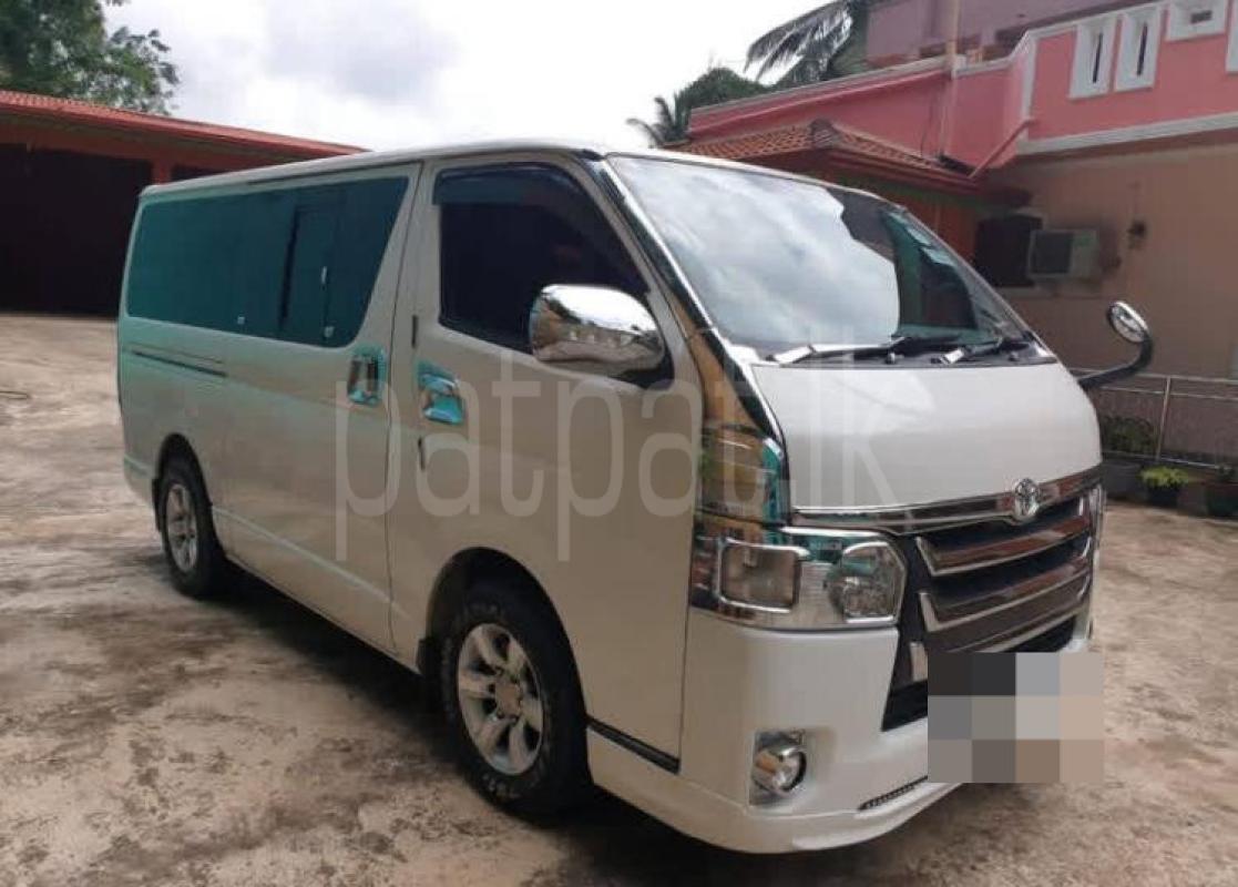 Toyota Grand Hiace 2012 - பயன்படுத்தப்பட்டது வேன் sale in Sri Lanka - patpat.lk