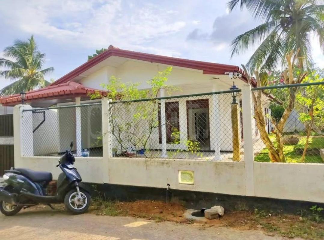 House for Sale in Athurugiriya ads-image-1