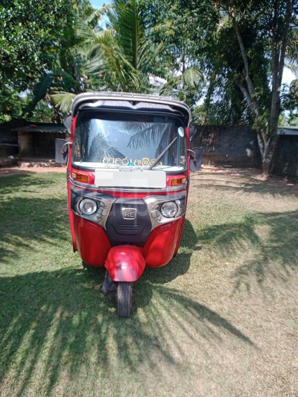Bajaj Three Wheel 2015 - Used Three wheeler sale in Sri Lanka - patpat.lk
