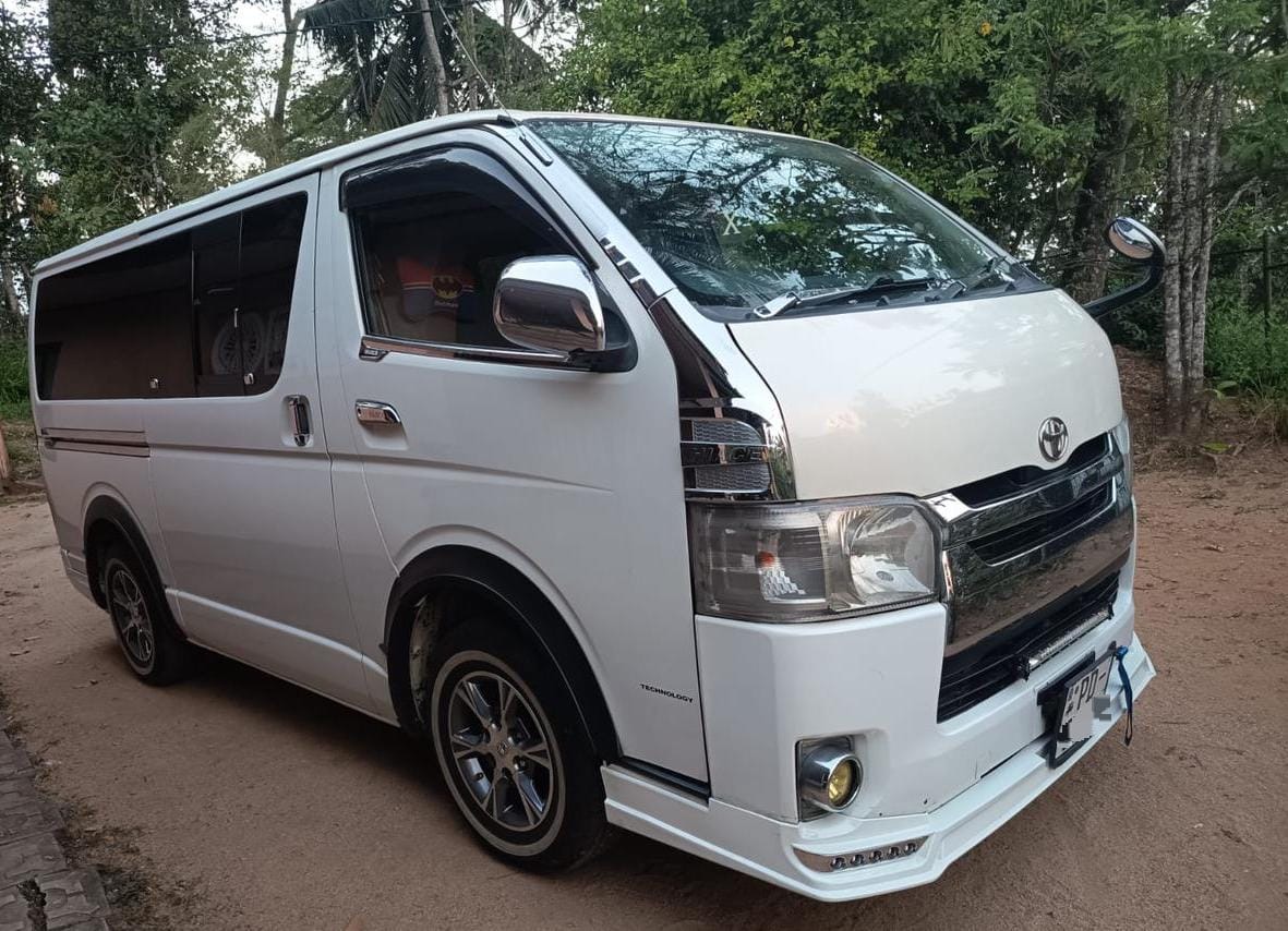 Toyota Super GL 2006 - பயன்படுத்தப்பட்டது வேன் sale in Sri Lanka - patpat.lk