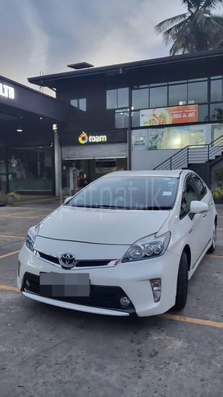 Toyota Prius 2014 - Used Car sale in Sri Lanka - patpat.lk