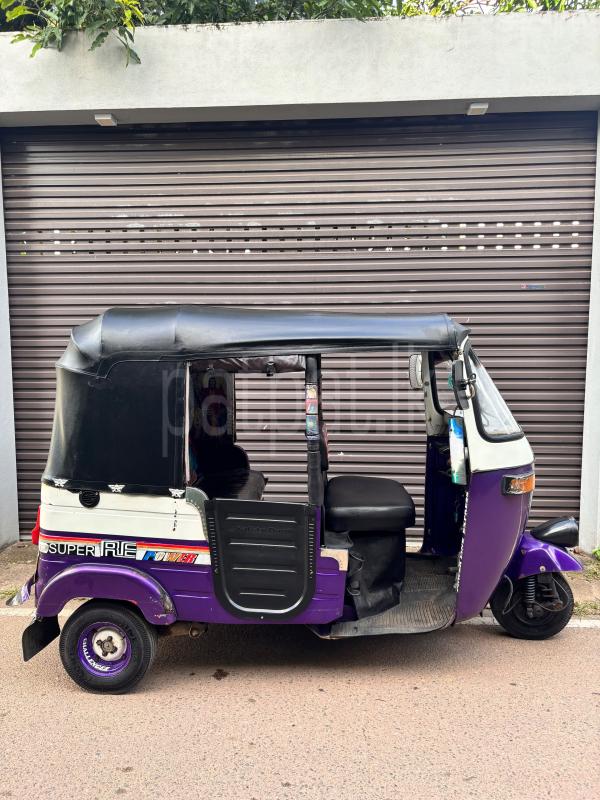 Bajaj 2 stroke 2004 - பயன்படுத்தப்பட்டது முச்சக்கர வண்டி sale in Sri Lanka - patpat.lk