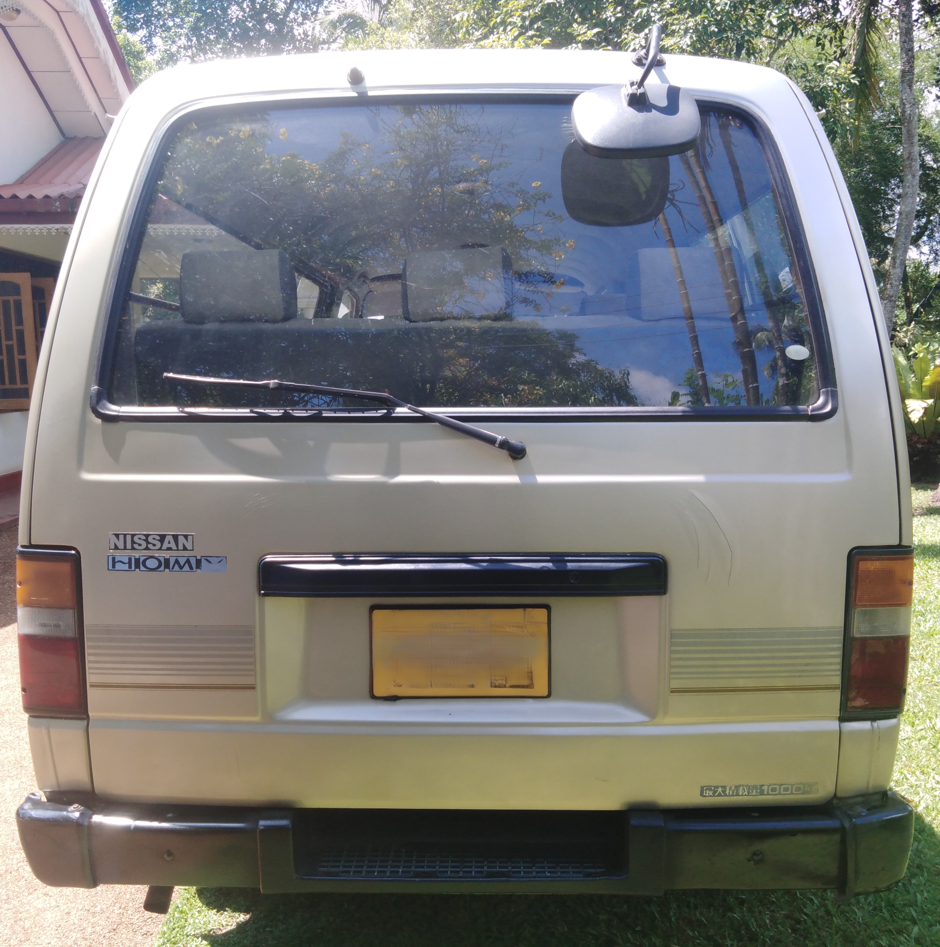 Nissan Caravan 1995 - Used Van sale in Sri Lanka - patpat.lk