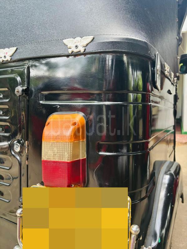 Bajaj Three Wheel 2009 - பயன்படுத்தப்பட்டது முச்சக்கர வண்டி sale in Sri Lanka - patpat.lk