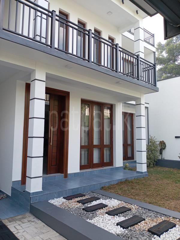 House for Sale in Athurugiriya