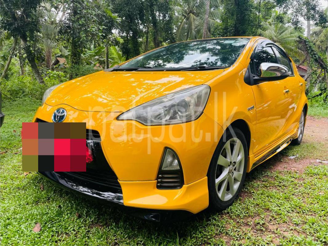 Toyota Aqua 2013 - பயன்படுத்தப்பட்டது கார் sale in Sri Lanka - patpat.lk