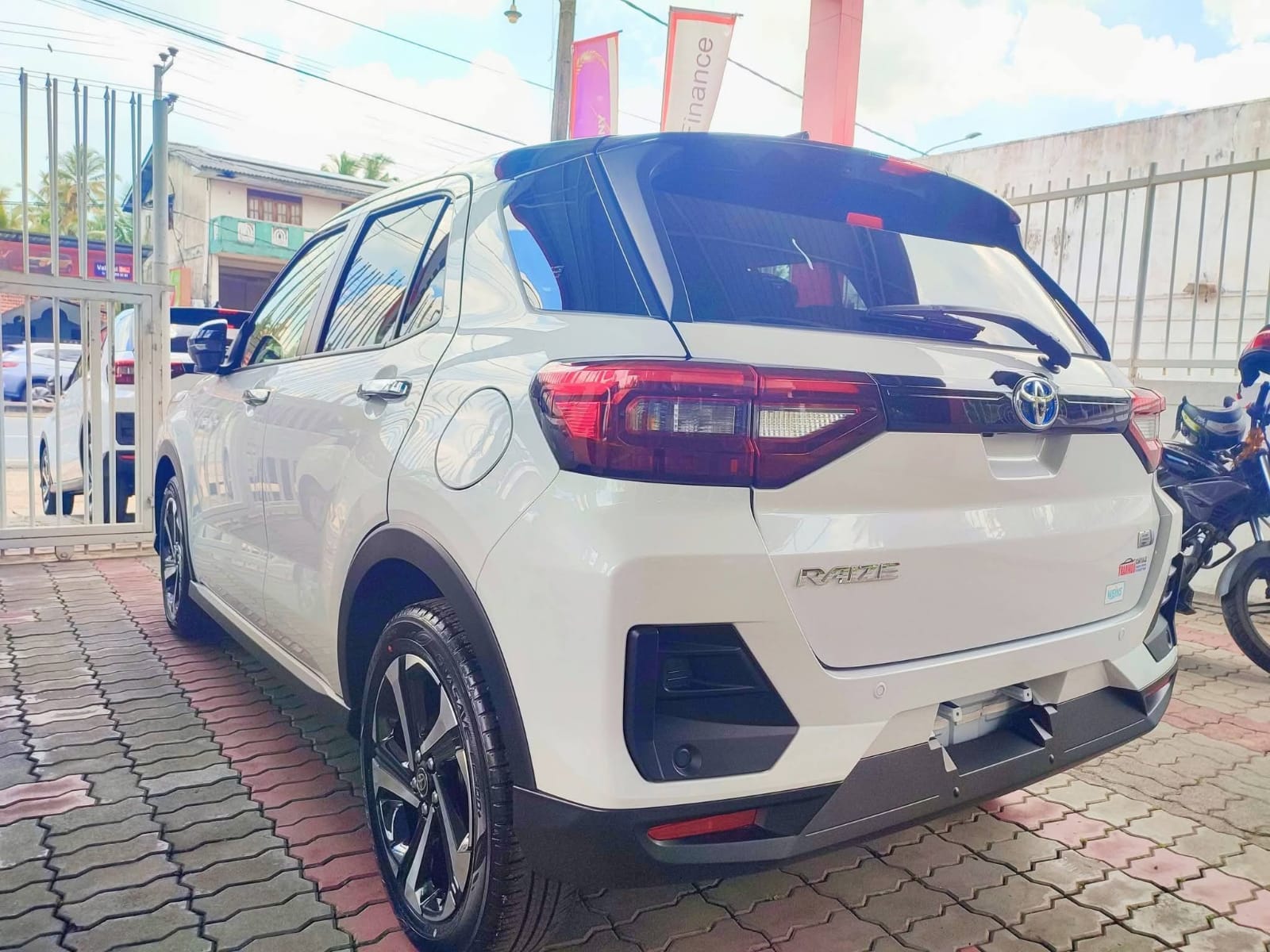 Toyota Raize 2025 - Brand New SUV sale in Sri Lanka - patpat.lk
