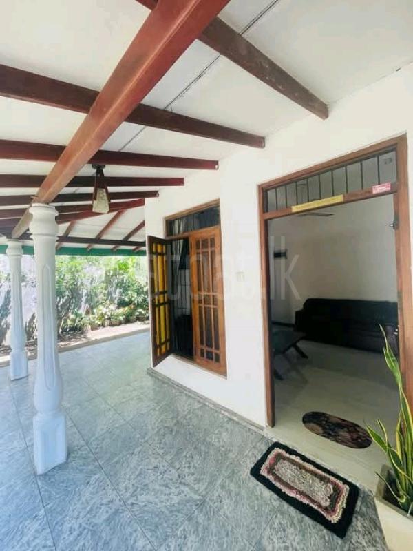 House for Sale in Athurugiriya
