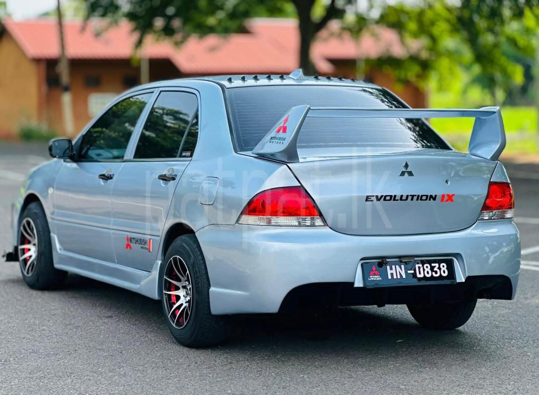 Mitsubishi Lancer 2003 - பயன்படுத்தப்பட்டது கார் sale in Sri Lanka - patpat.lk