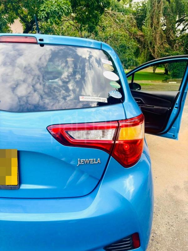 Advertisement image 4