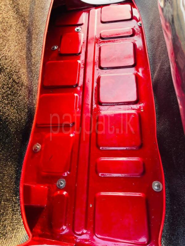 Bajaj Three Wheel 2000 - பயன்படுத்தப்பட்டது முச்சக்கர வண்டி sale in Sri Lanka - patpat.lk