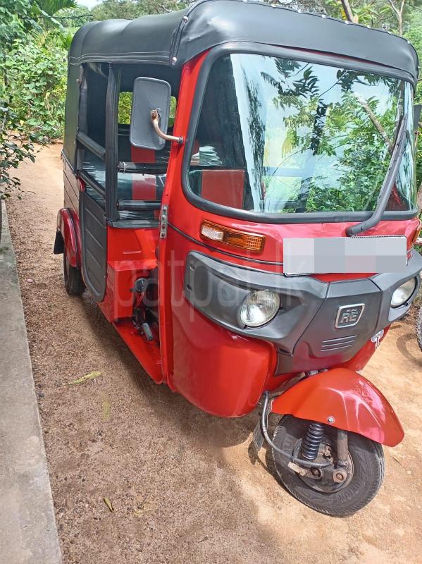 Bajaj Three Wheel 2020 - பயன்படுத்தப்பட்டது முச்சக்கர வண்டி sale in Sri Lanka - patpat.lk