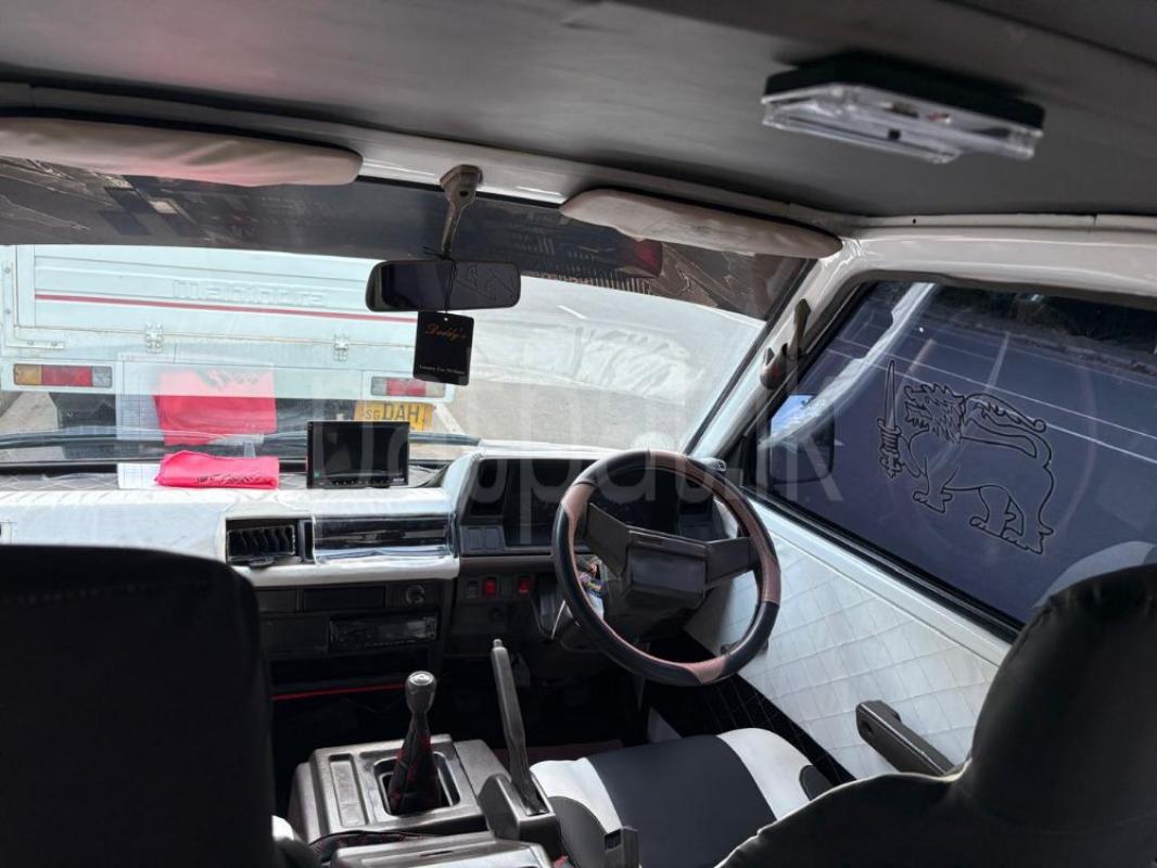 Advertisement image 6